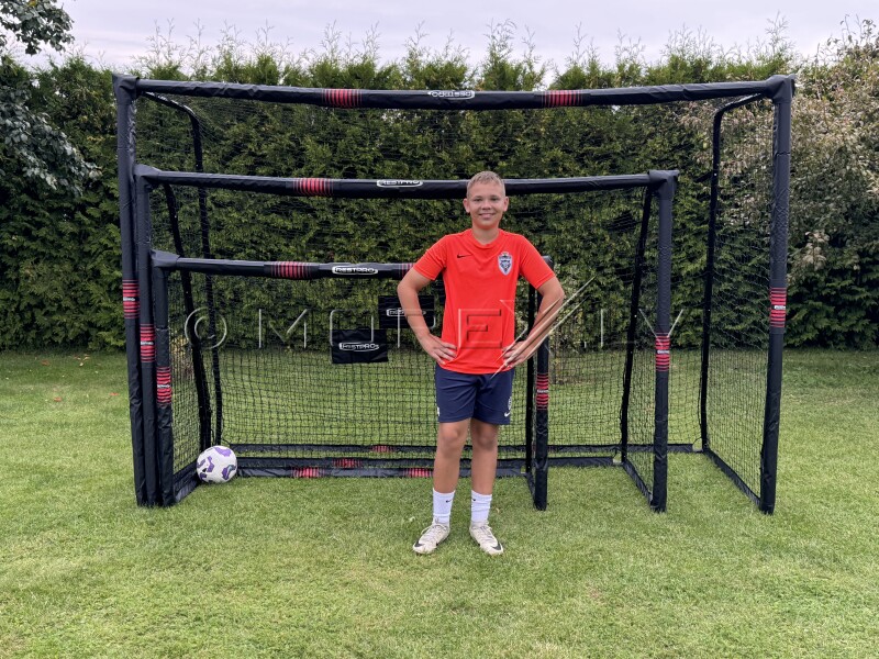 Football goal, 180x120x60 cm - used for one photo shoot!