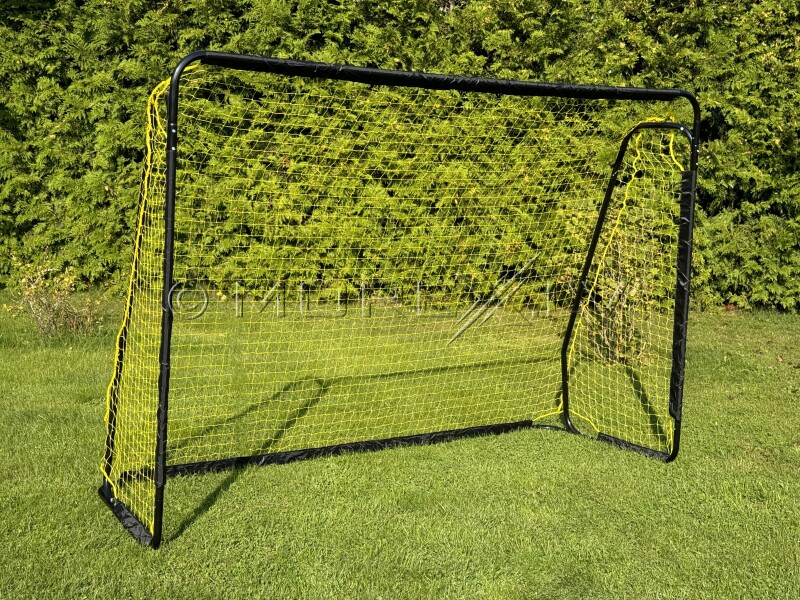 Football goals with the aim, 213x153x76 cm - used for one photo shoot!